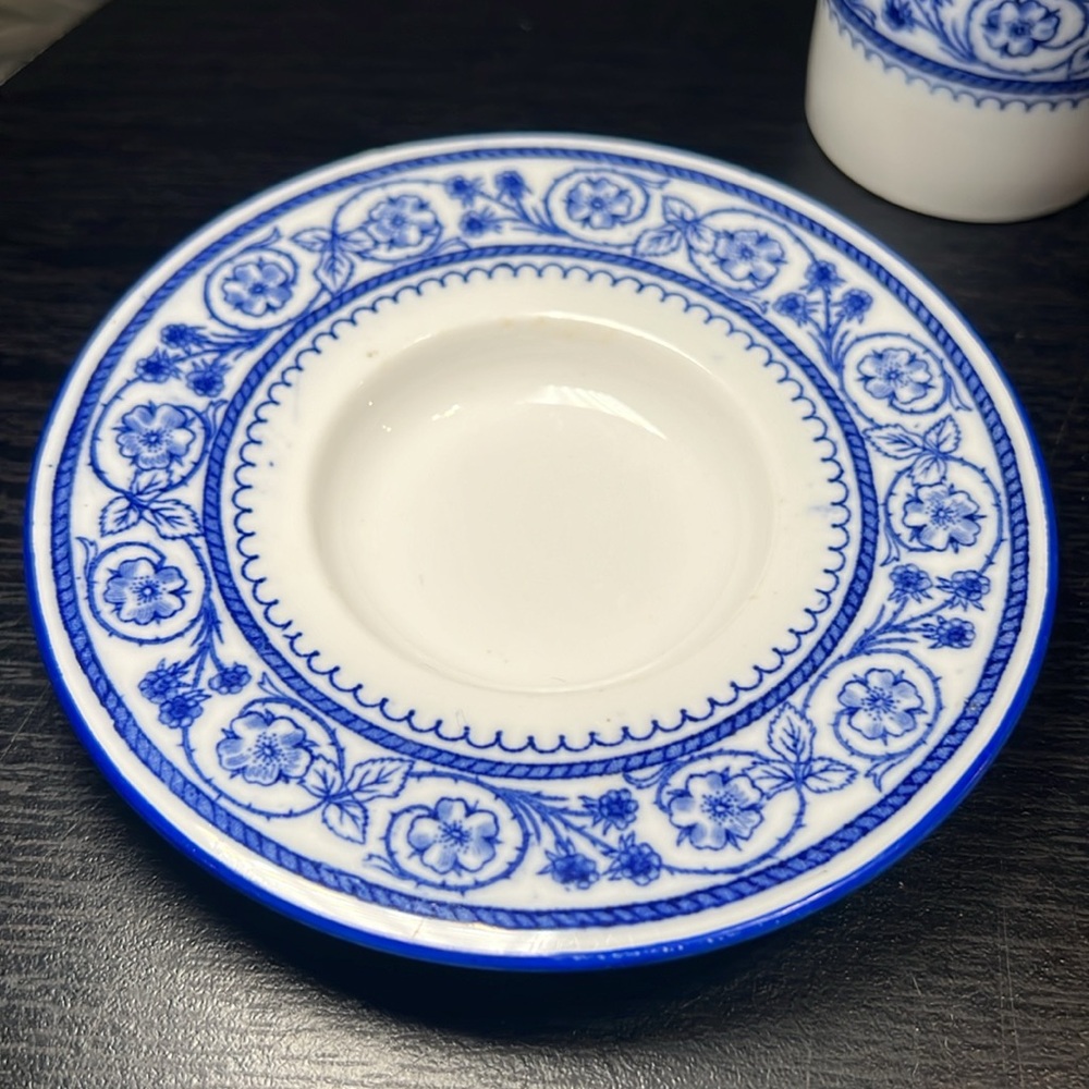 1862-91 Antique Copelands China Blue White Floral Bone China Teacup and Saucer - Picture 5 of 11